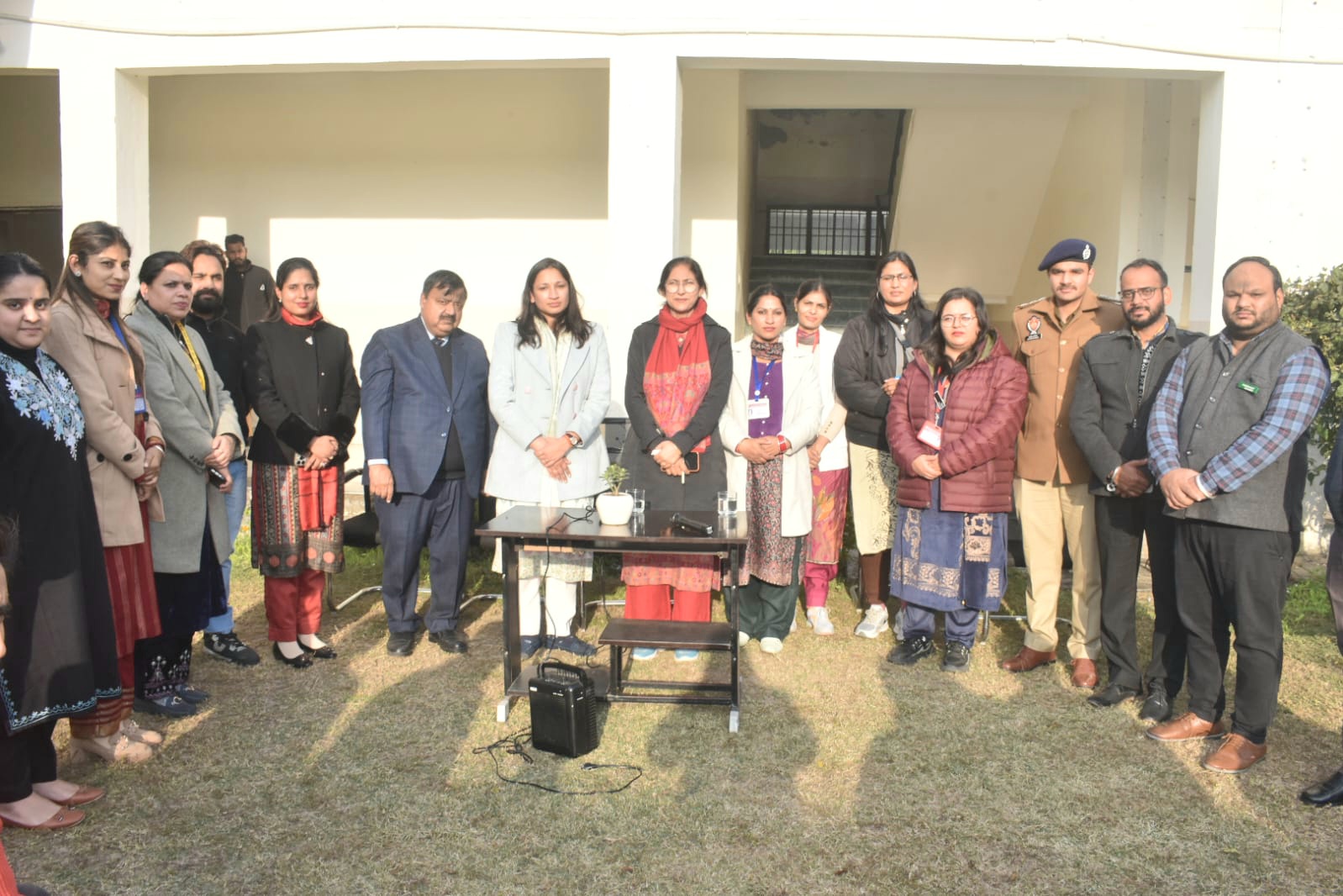 उपायुक्त और एसएसपी ने नशा मुक्ति एवं पुनर्वास केंद्र का दौरा किया और मरीजों का हौसला बढ़ाया
